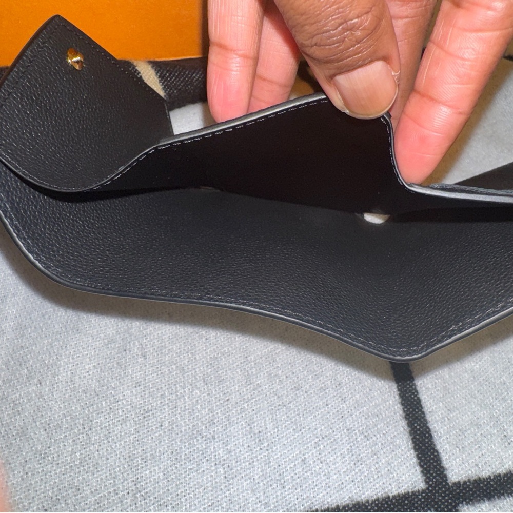 Louis Vuitton Black and Gold Wallet - Picture 3 of 9